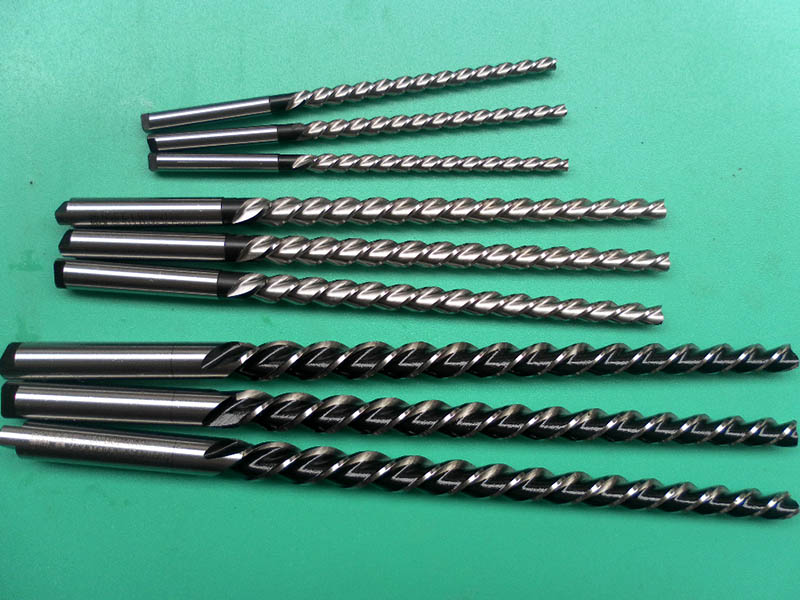 加工中心鉸刀一般能用多長(zhǎng)時(shí)間?